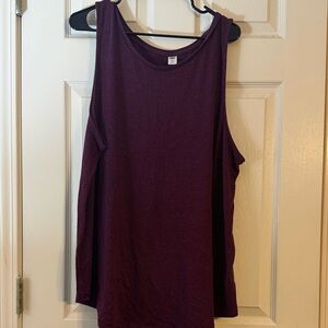Old Navy Sleeveless Tank Top in Deep Plum